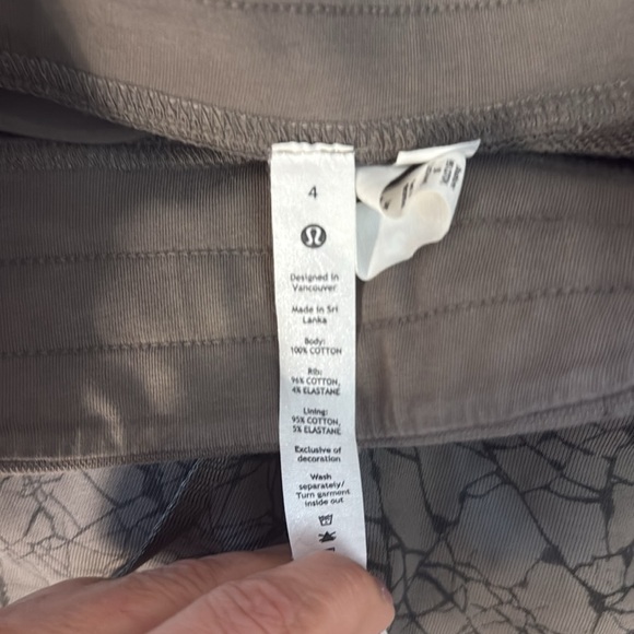 Lululemon Warm Down Jogger *7/8 Length Thread Dye Rover Black size 4 - Picture 8 of 11